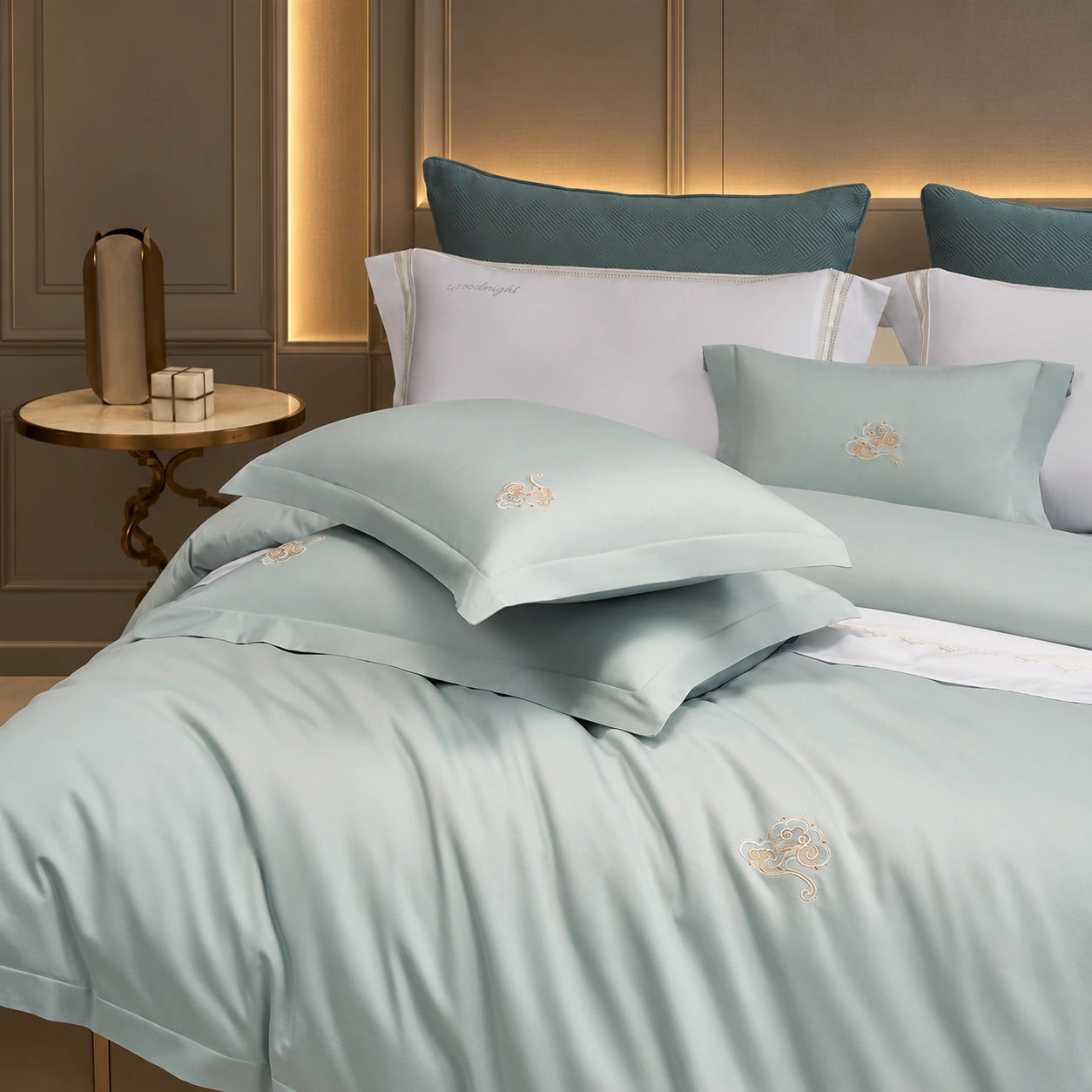 Pingbu Qingyun Four-Piece Bedding Set: Hotel bedroom