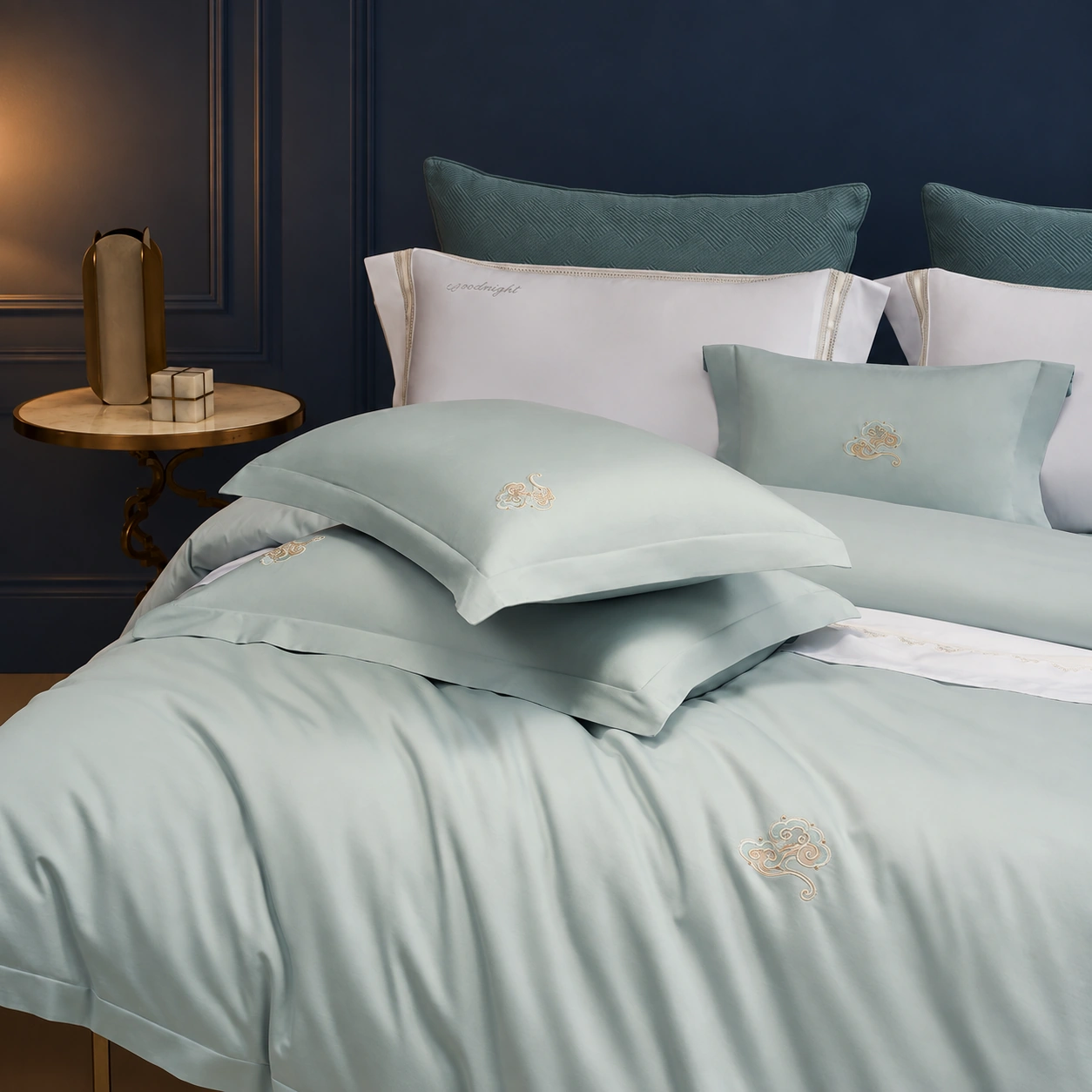 Pingbu Qingyun Four-Piece Bedding Set: Quiet night bedroom