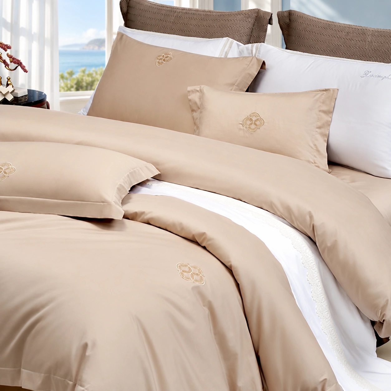 Shilai Yunzhuan Four-Piece Bedding Set: Coastal bedroom